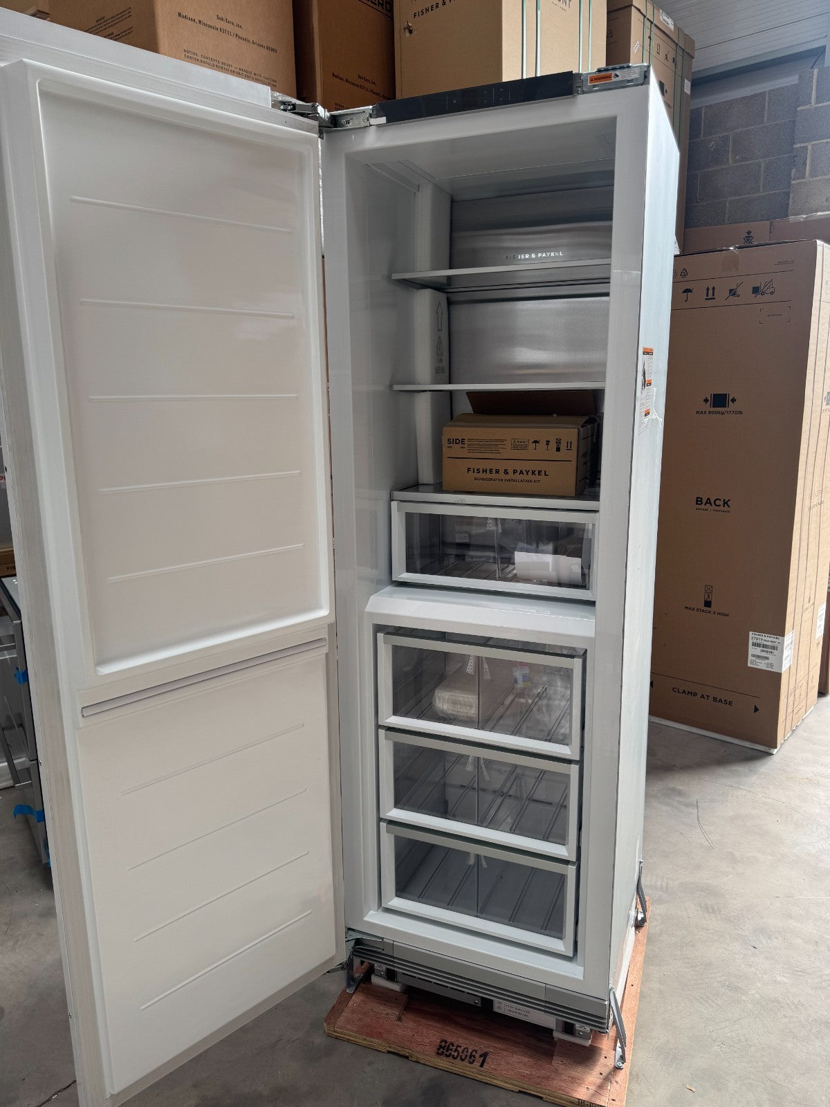 NEW UNUSED Fisher & Paykel 60cm Integrated Dual Zone Freezer RS6019F2L1 BR4627