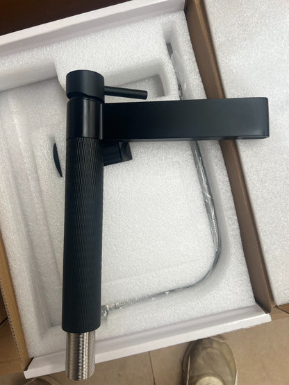 NEW Black Quilt Lever Kitchen Mixer tap Victoria plumbing tap factory AX4606