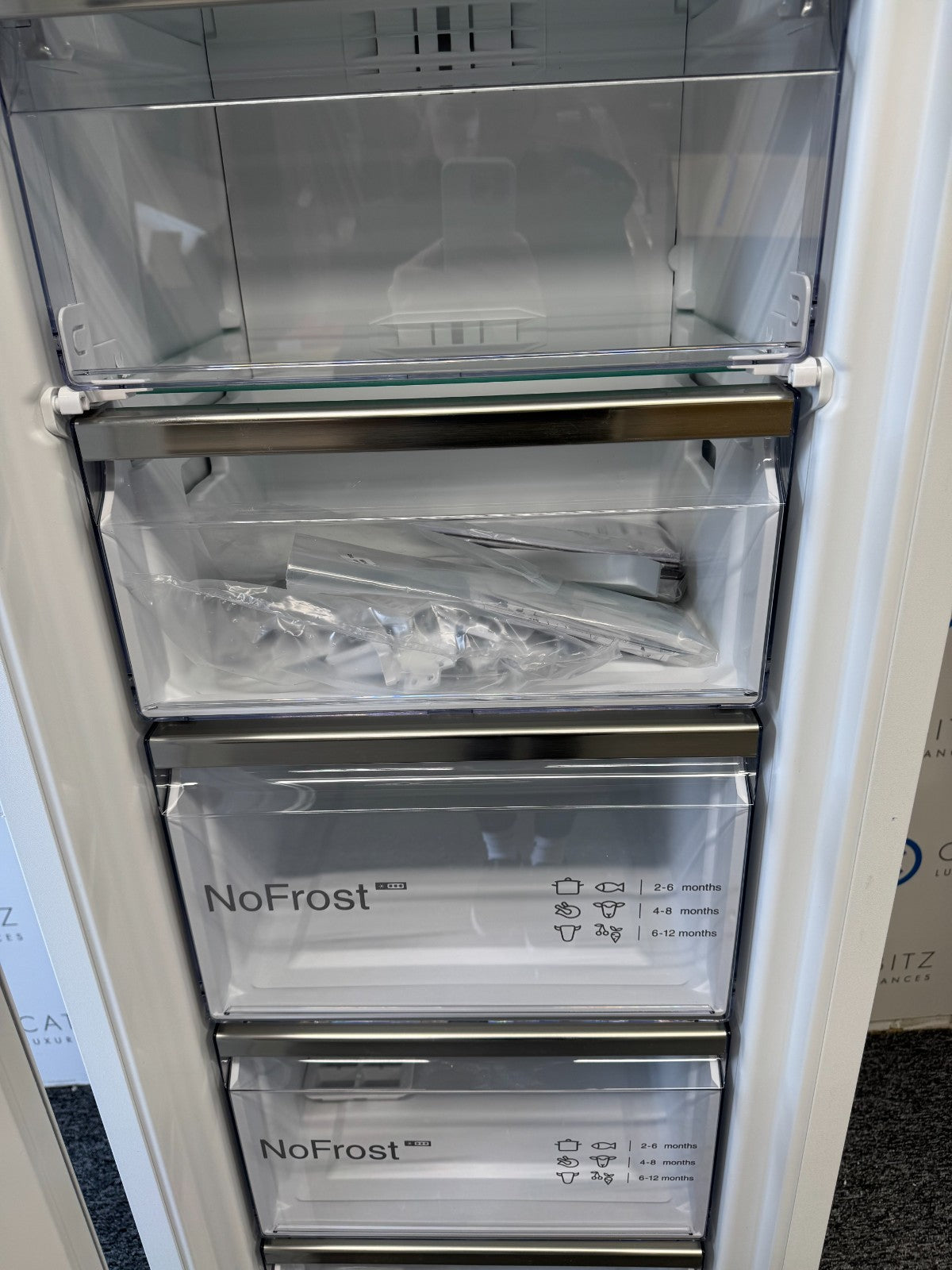 New Neff GI7815NE0 Integrated No Frost Built in Column Freezer BR4158