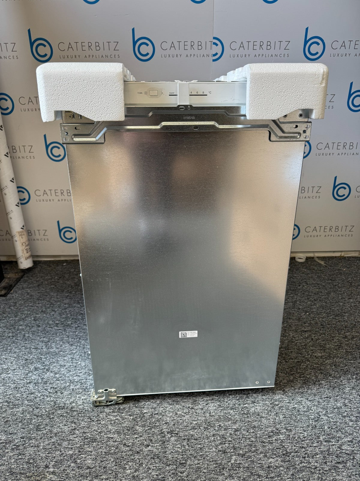 NEW Neff KU1212FE0G Built in Integrated Fridge BR4509