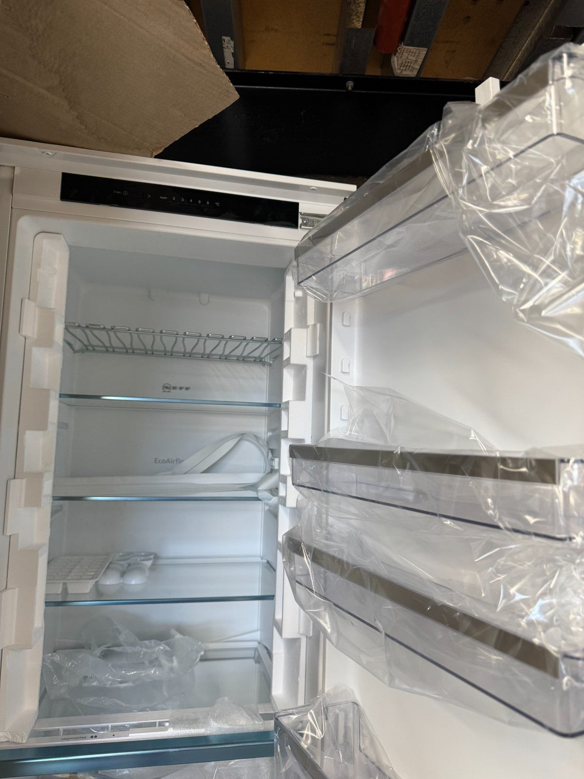 NEW Neff kI5872fe0g Built in Integrated Fridge Freezer BR4280