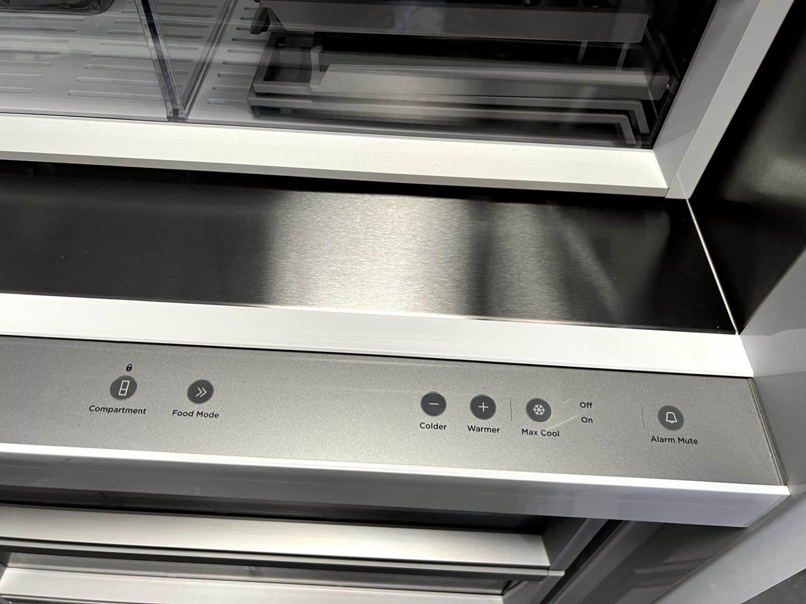 Fisher & Paykel RS7621SRK1 integrated Column Fridge 76cm Sub zero Appliance