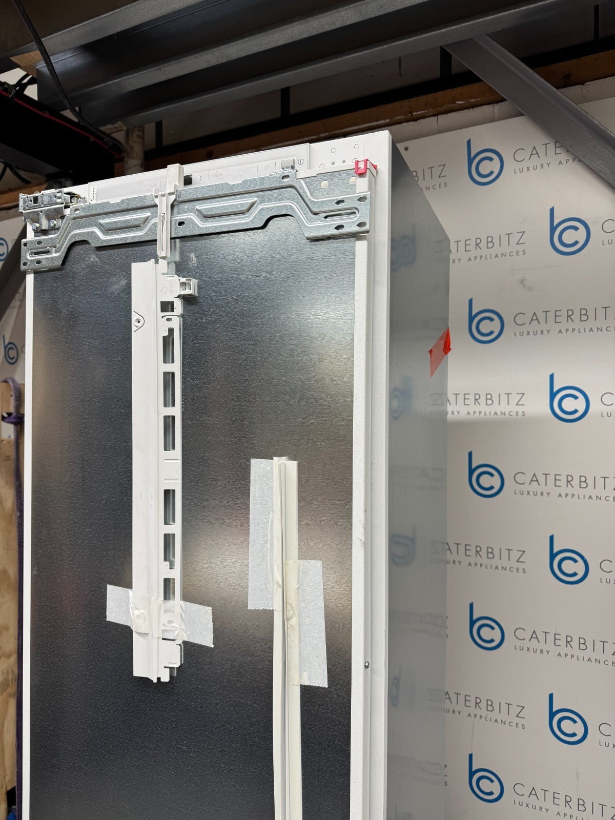 New Neff N90 GI7815NE0 Integrated No Frost Built in Column Freezer BR4163