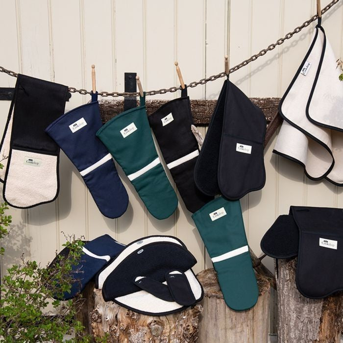 NEW Authentic AGA Cooks Collection Traditional  Gauntlet Oven Glove IN STOCK