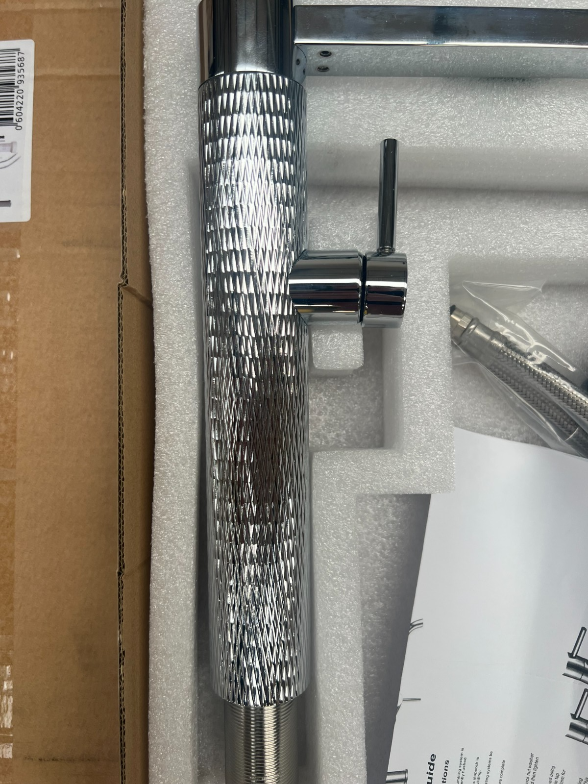 NEW Chrome Black Quilt Spray Hose Mixer tap Victoria plumbing tap factory AX4604