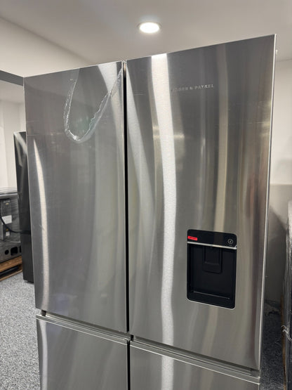 New UNUSED Fisher & Paykel RF605QNUVX1 Fridge Freezer ICE BR2332