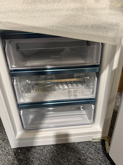 New Neff GI1113FE0 56 cm built in Integrated freezer BR4406