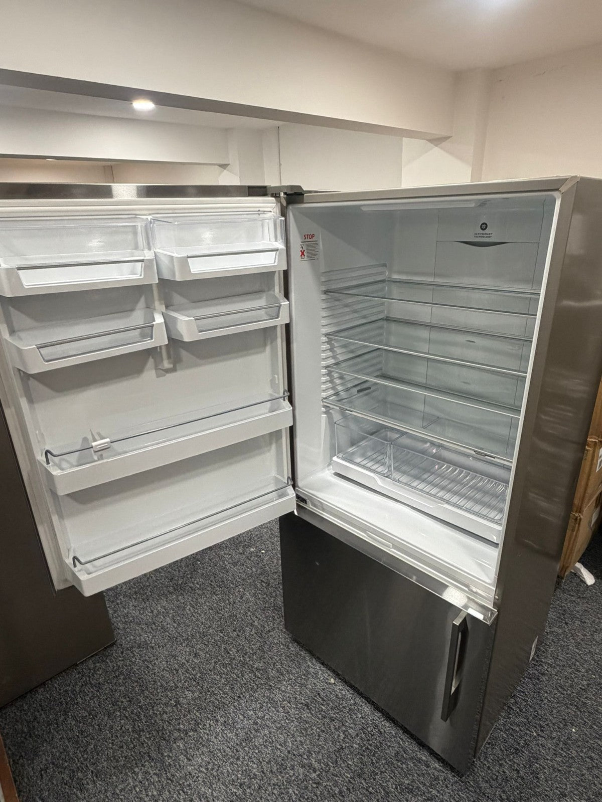 Ex Display Fisher & Paykel Fridge Freezer RF522BLXFD5 LEFT hand hinged BR4661
