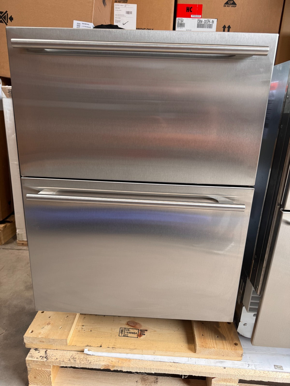 EX DISPLAY Sub-Zero Fridge Under counter Drawers ICBID-24RO Wolf SUB ZERO BR4654