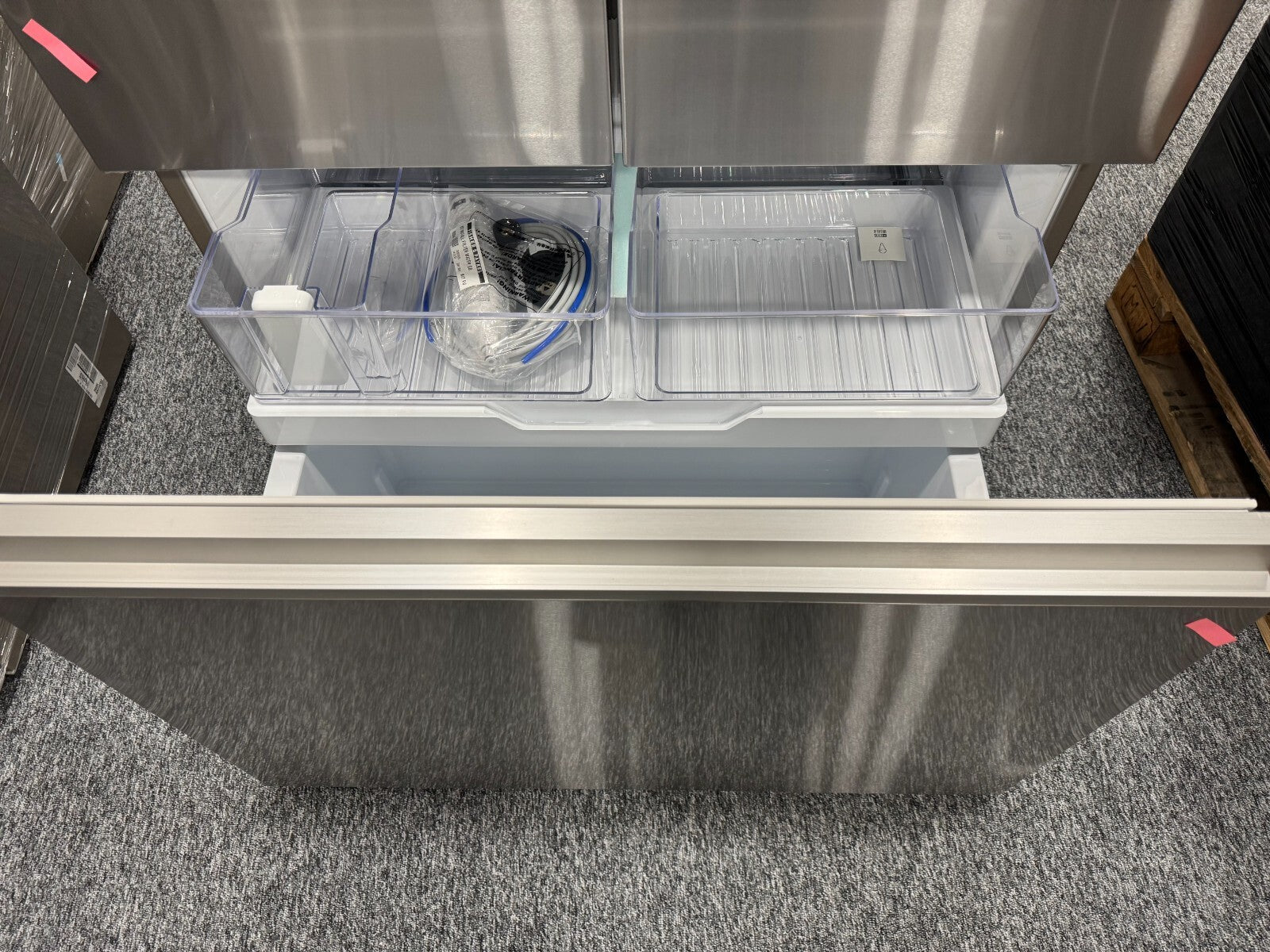 NEW Fisher & Paykel RF540ANUX6 Fridge Freezer Handleless ICE appliance BR685