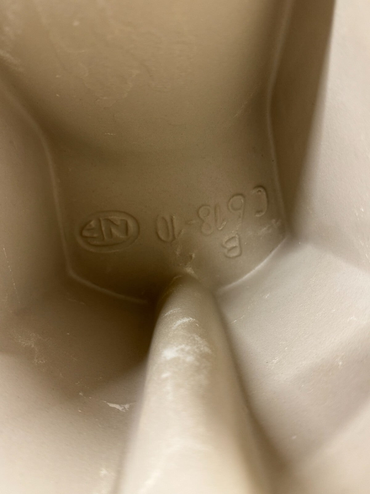 NEW Villeroy & Boch Omnia Classic 76171001 Toilet White BR869