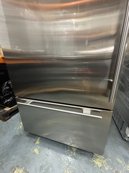 Sub-Zero ICBBI-36U/S/th Fridge Freezer 36 inch ICE subzero w/ Side panels BR4140