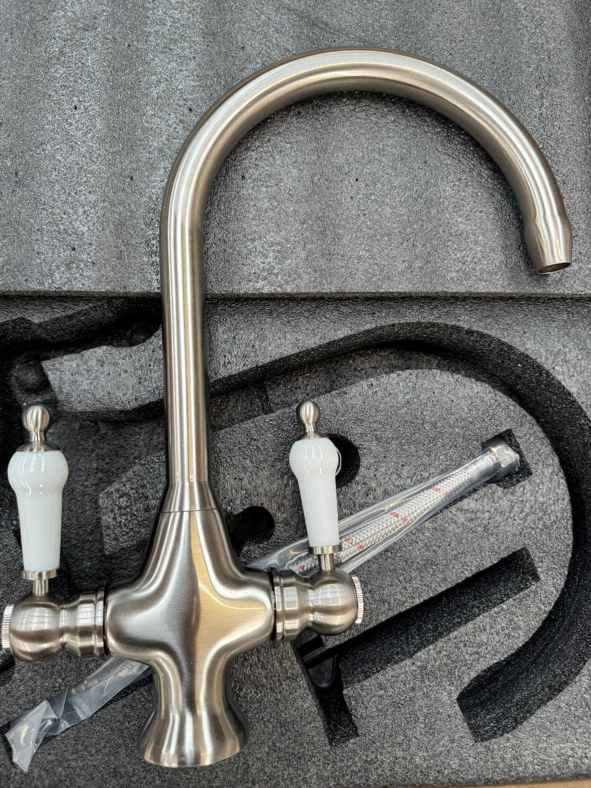 NEW Traditional Stainless Kitchen Mixer tap Victoria plumbing tap factory AX4538
