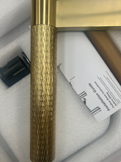 NEW Brass Quilt Lever Kitchen Mixer tap Victoria plumbing tap factory AX4595