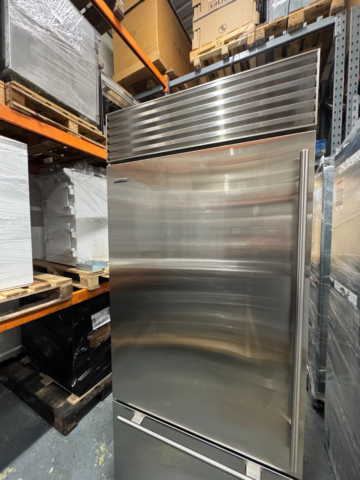 Sub-Zero ICBBI-36U/S/th Fridge Freezer 36 inch ICE subzero w/ Side panels BR4140