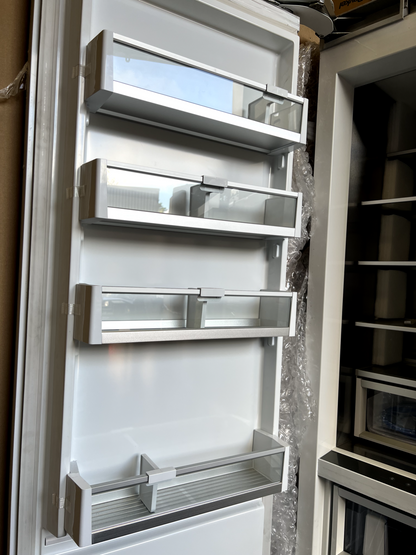 NEW Graded Fisher Paykel RS6121FLJK2 Column Freezer Integrated Refrigeration