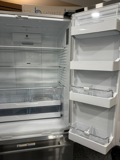 New Fisher & Paykel RF540ADUX6 fridge freezer freestanding French Door appliance
