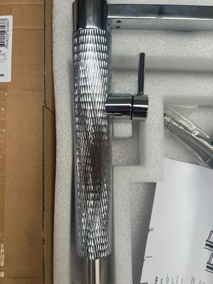 NEW Chrome Black Quilt Spray Hose Mixer tap Victoria plumbing tap factory AX4604