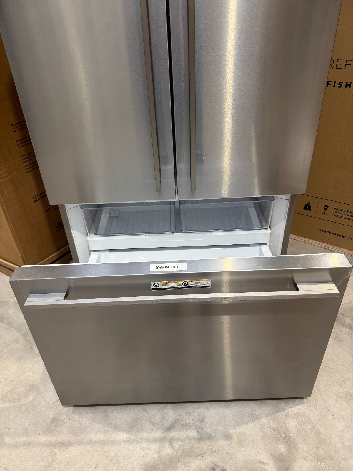 UNUSED Fisher & Paykel RF610ADX6 French Door Fridge Freezer BR4207