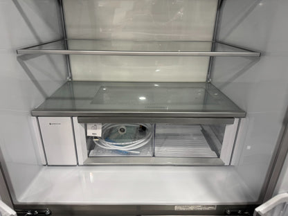Fisher & Paykel RF500QNUVX1 Fridge Freezer Freestanding Refrigerator ICE BR683