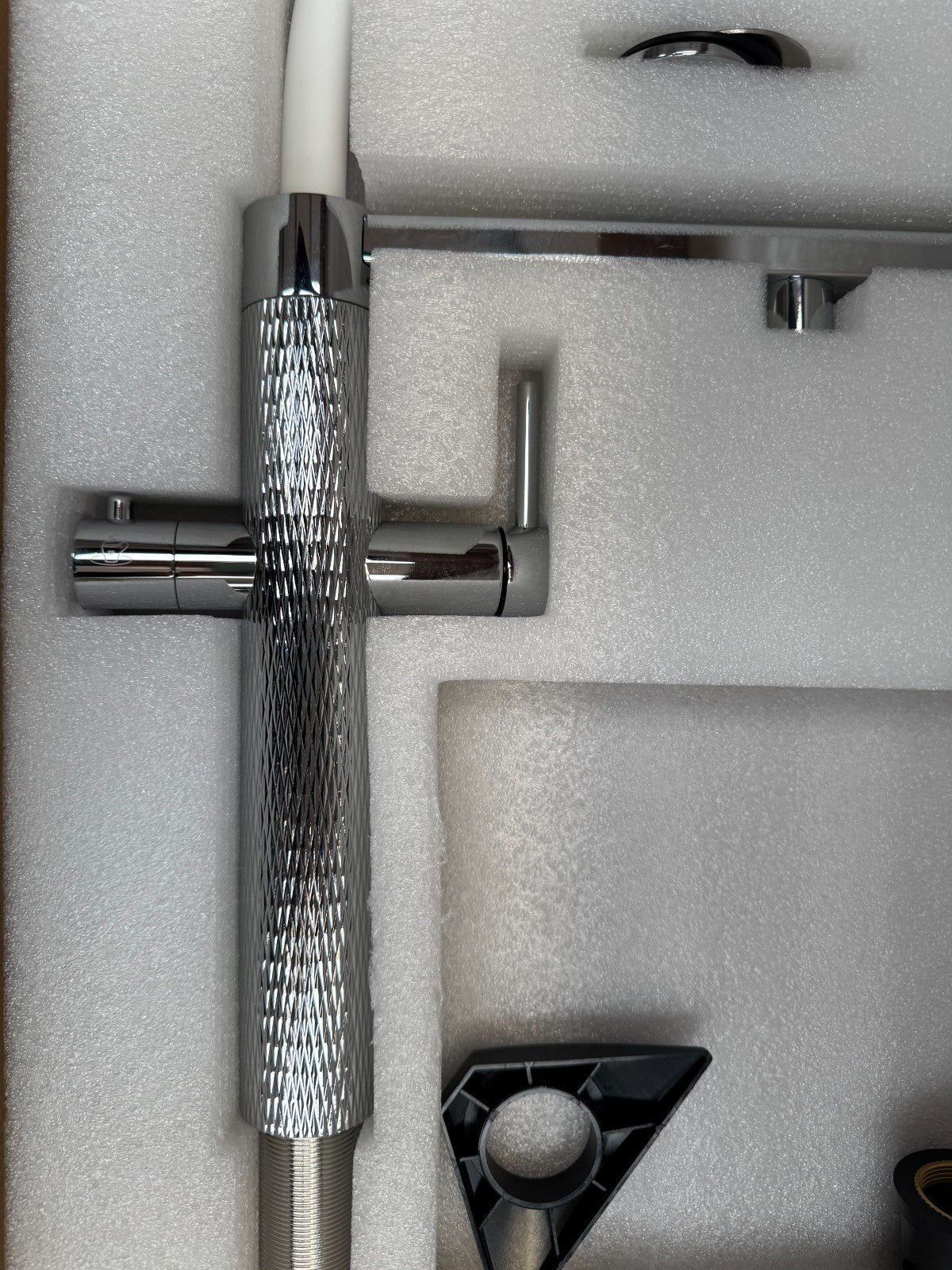 NEW Tap Factory Carysil Quilt Boiling Hot water Tap 4 n 1 twist AX4486 Chrome