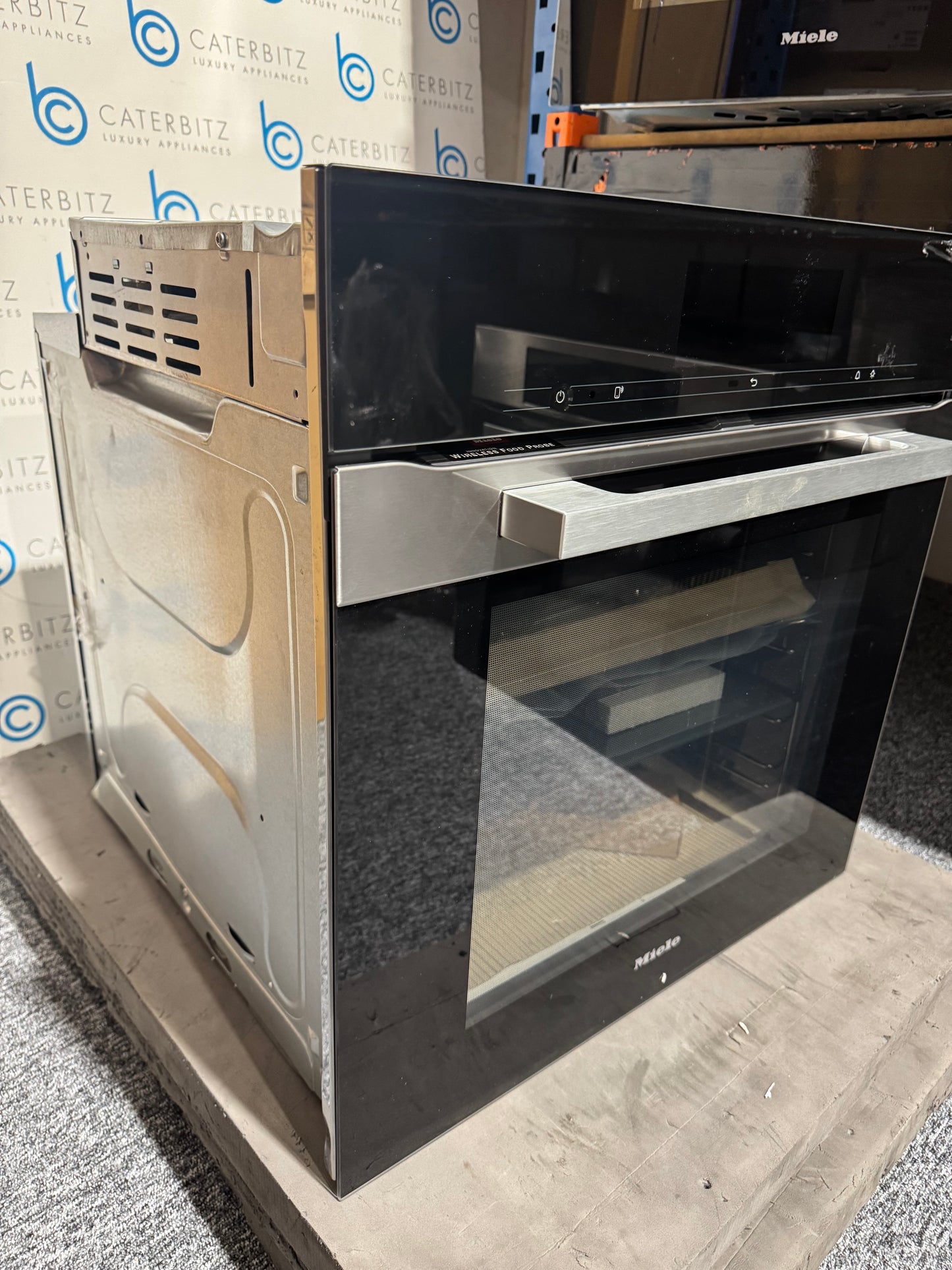 New Miele H 7860 BP Built In Oven Cooker BR2379 Scratched