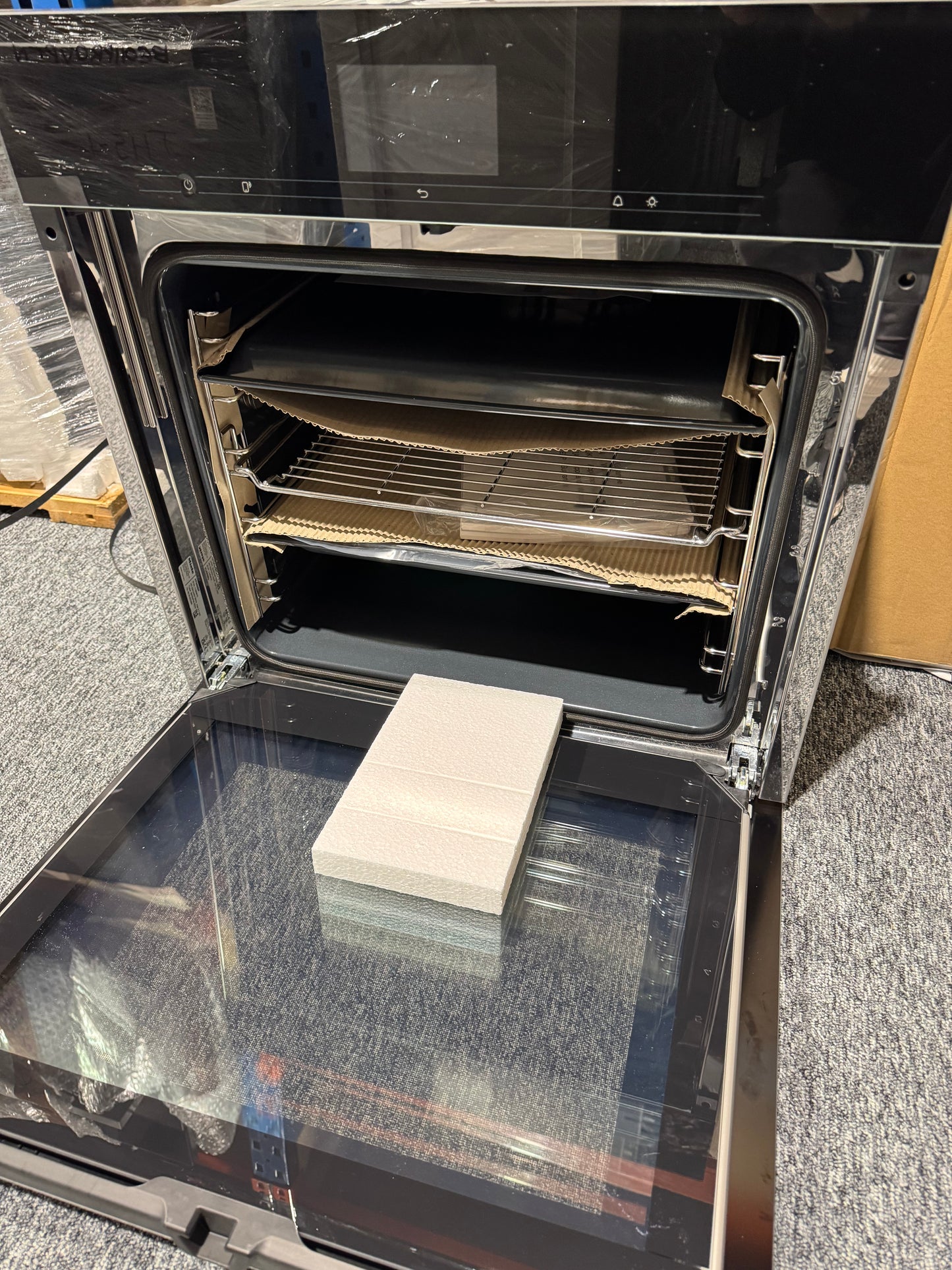 New Miele H 7660 BP Built in Wall Oven Cooker clean steel BR2390