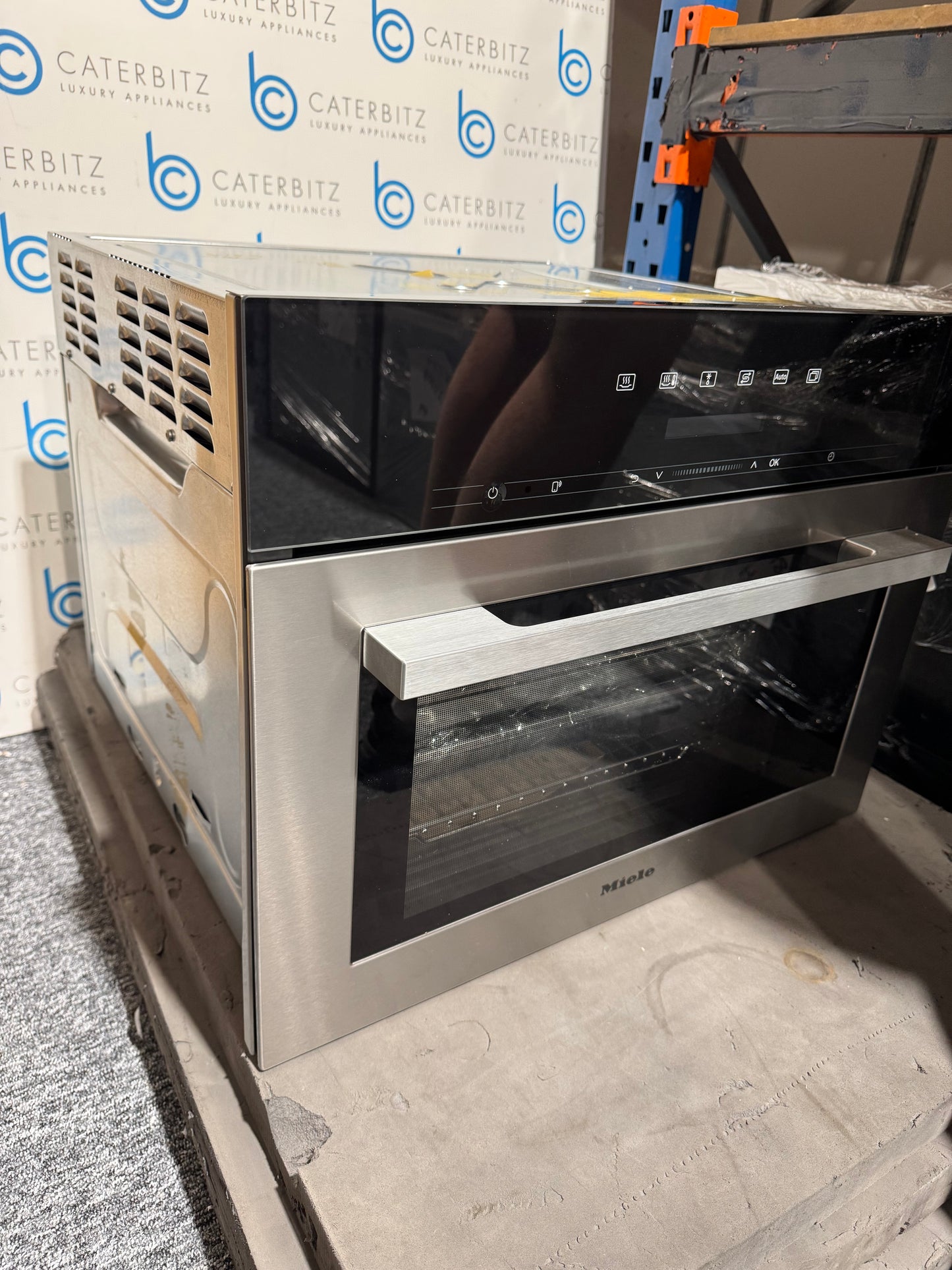 New Miele DG 7140 Built In Steam Oven Cooker Clean steel BR2395