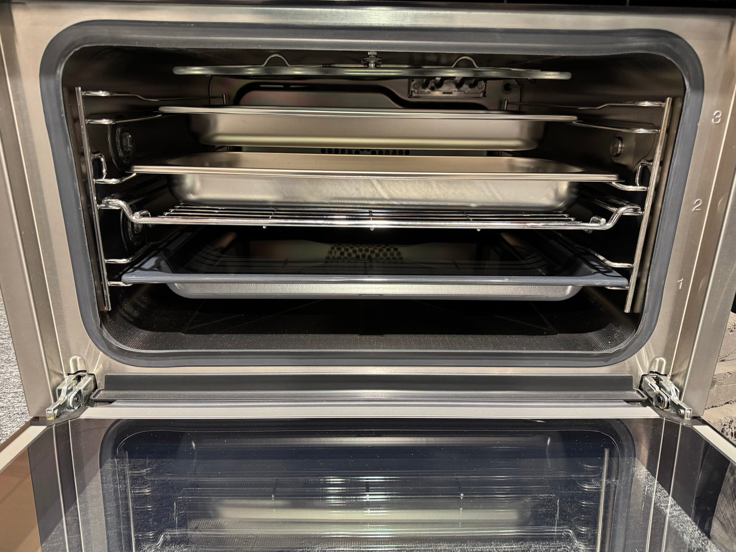 New Miele DGC 7440 Built In Combi Steam Oven Cooker clean steel BR2401