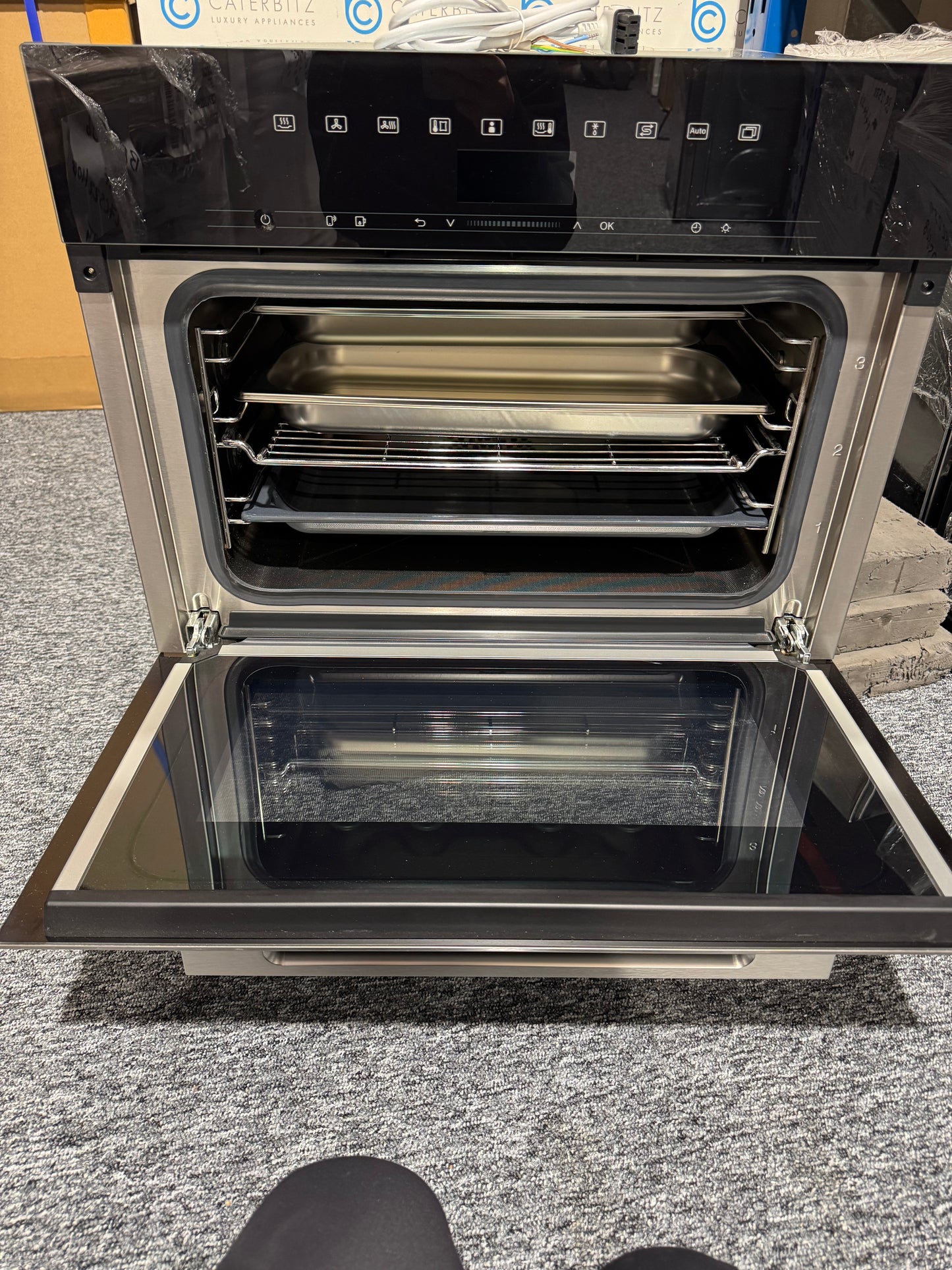 New Miele DGC 7440 Built In Combi Steam Oven Cooker clean steel BR2401