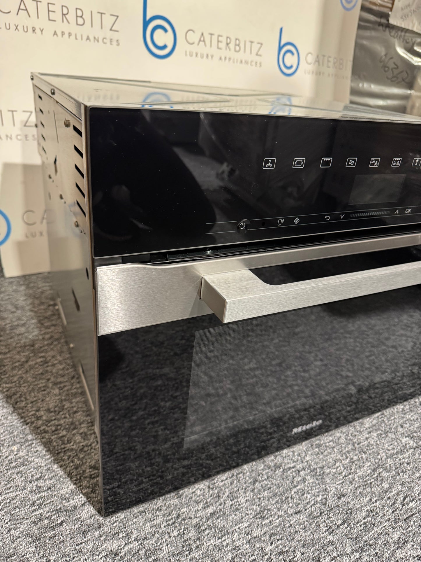 New Miele H 7440 BM Combi Oven cooker Damaged clean steel BR2403