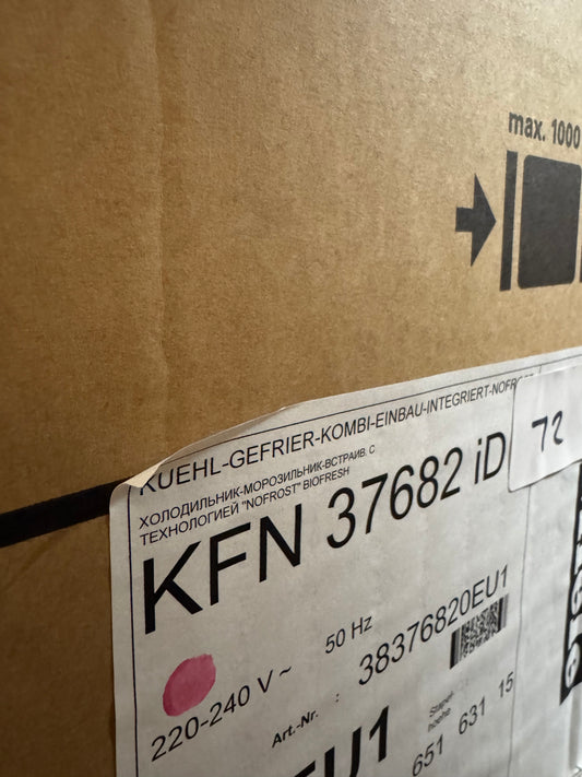 New Miele KFN 37682 ID Integrated Fridge Freezer BR2405