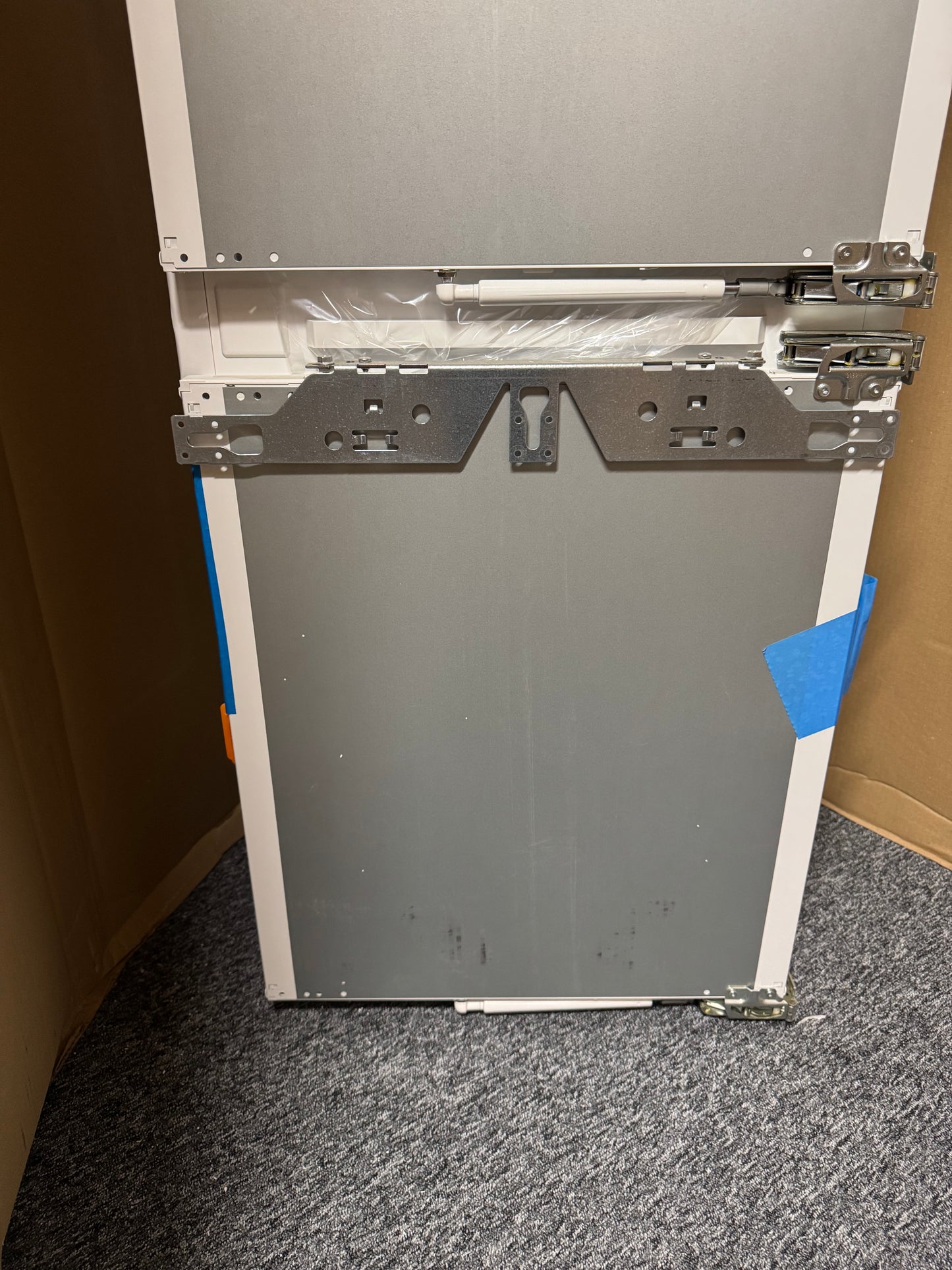 New Miele KFN 7764 D Integrated Fridge Freezer Damaged BR2408