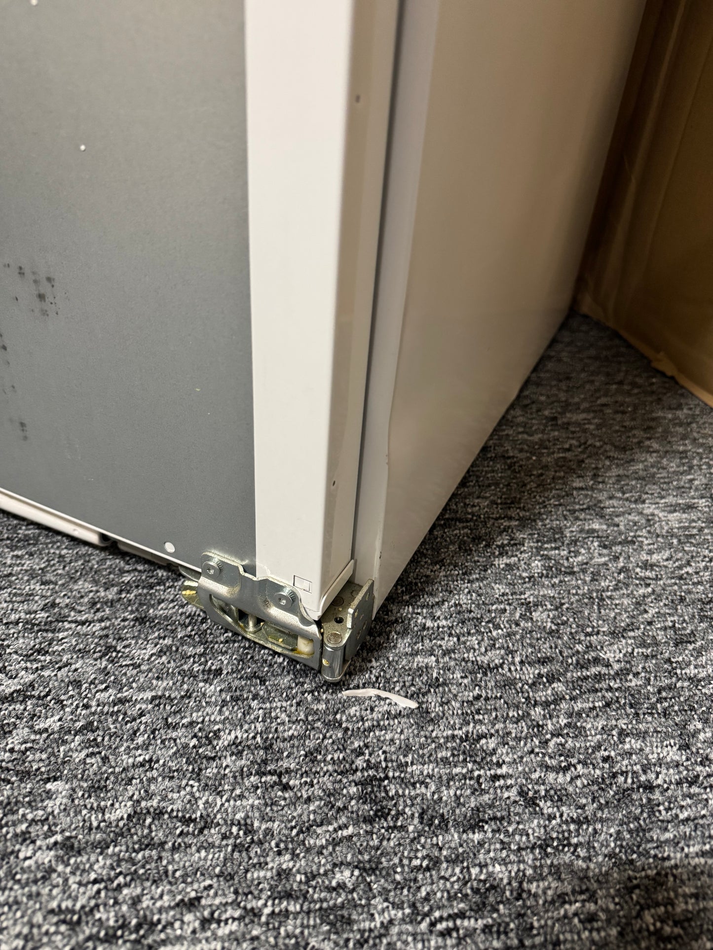 New Miele KFN 7764 D Integrated Fridge Freezer Damaged BR2408