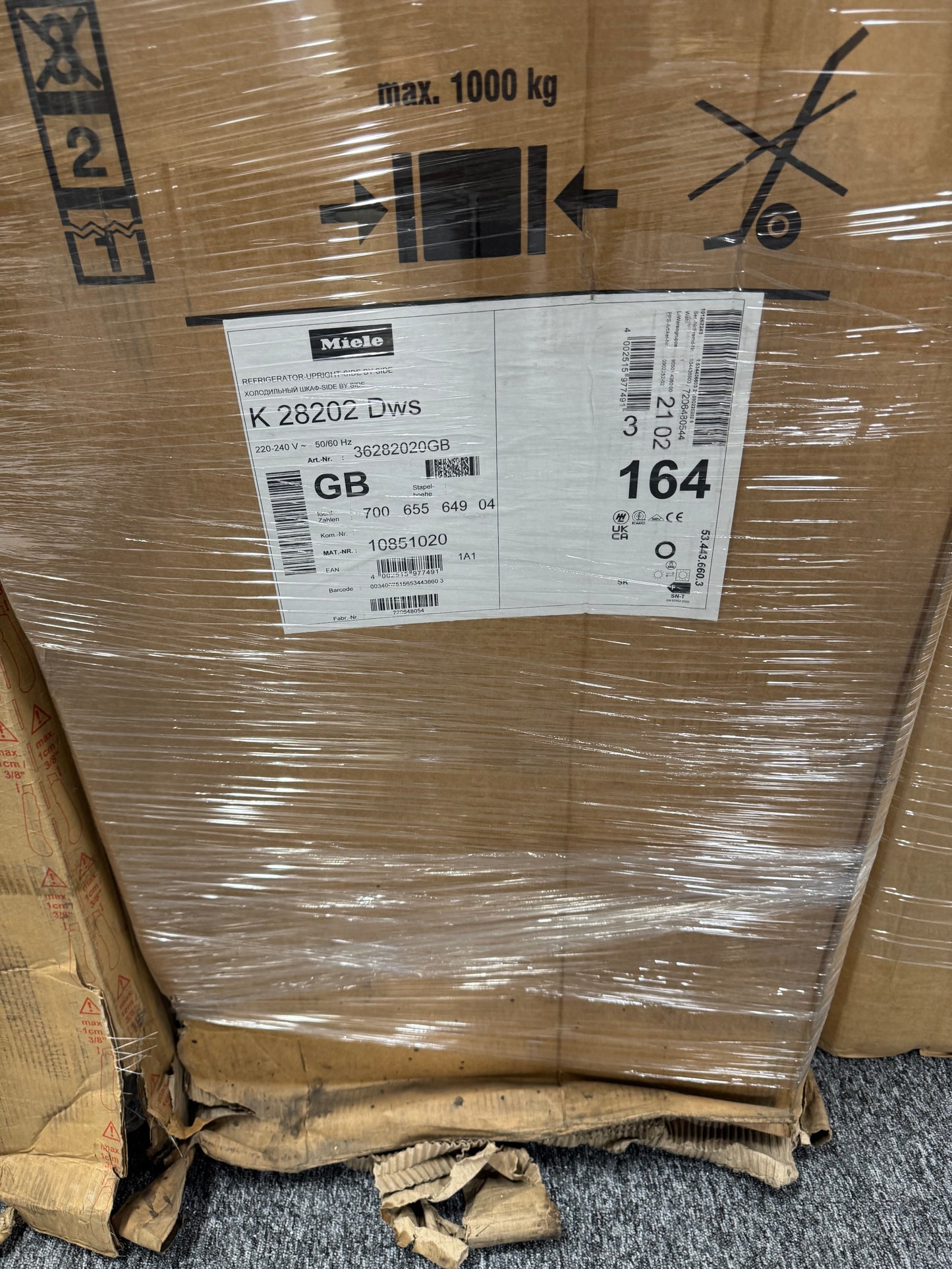 New other Miele K28202 DWS Freestanding Fridge White BR2410