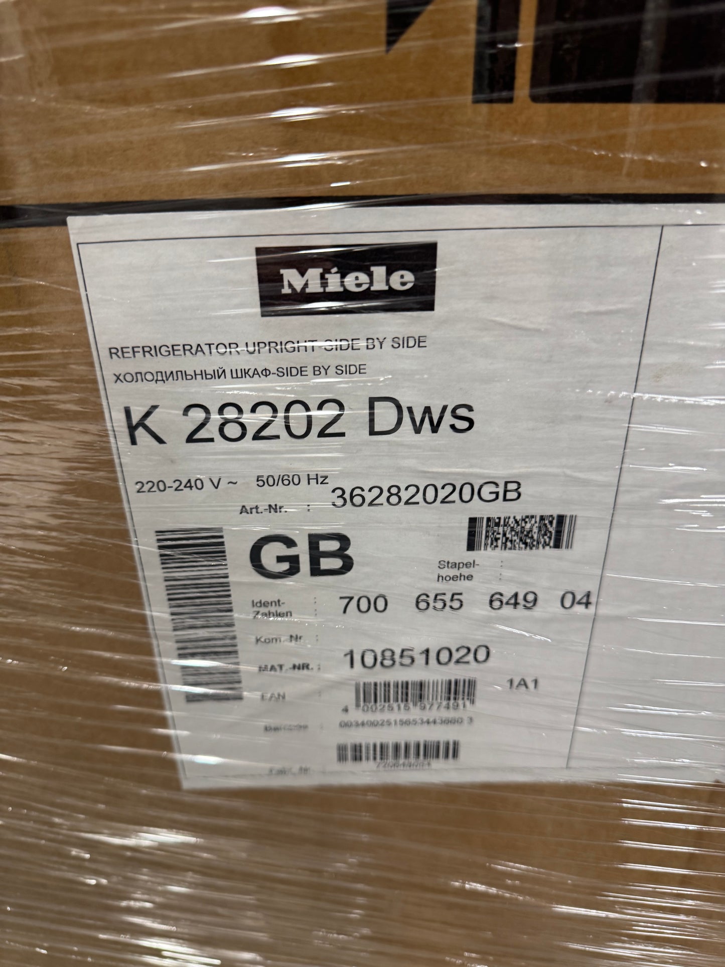 New other Miele K28202 DWS Freestanding Fridge White BR2410