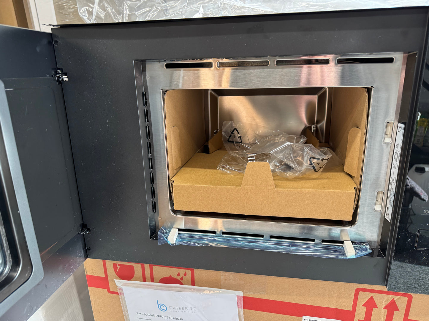 NEW Miele M 2234 SC Built In Microwave Oven appliance BR4144