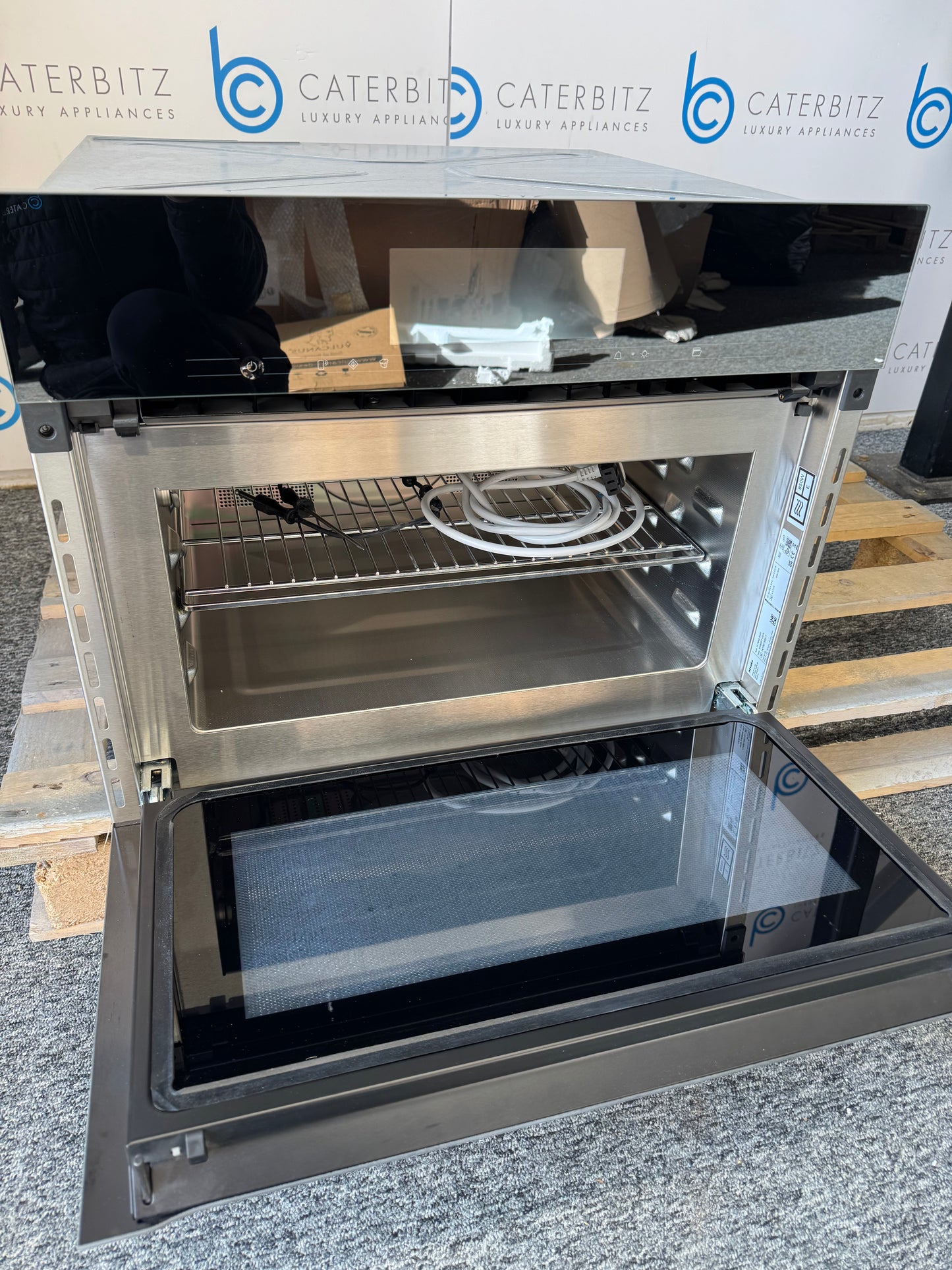 UNUSED Miele H 7840BMX Built in Combi Microwave Oven Black BR4252
