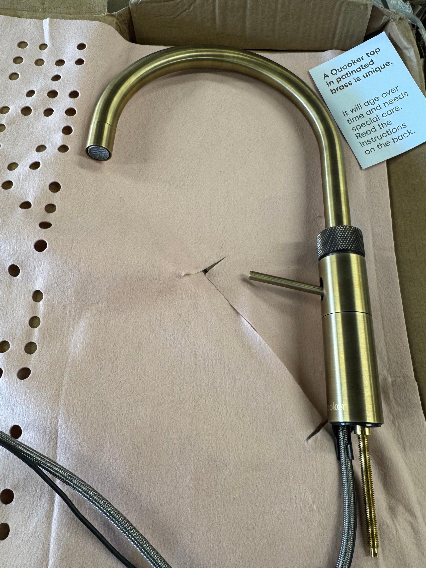 Ex Display UNUSED Quooker Fusion Round Patinated Brass & Pro 7 Tank BR4258