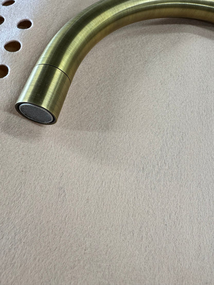 Ex Display UNUSED Quooker Fusion Round Patinated Brass & Pro 7 Tank BR4258
